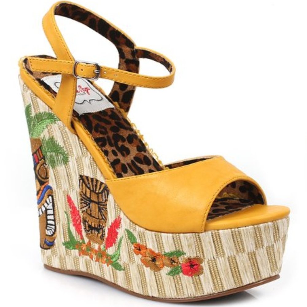 Bettie Page Keke Tiki Wedges
